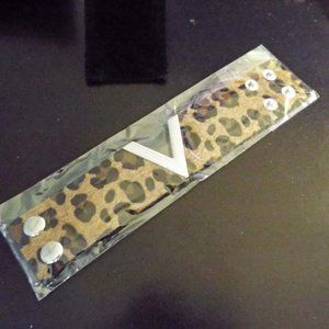 "V" BROWN & BLACK PANTHER CHEETAH SPOTTED VEGAN LEATHER *NEW* BRACELET NEW 66